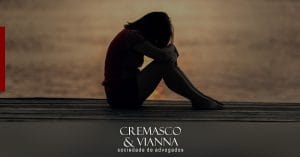Pai e madrasta são condenados por humilhar adolescente
